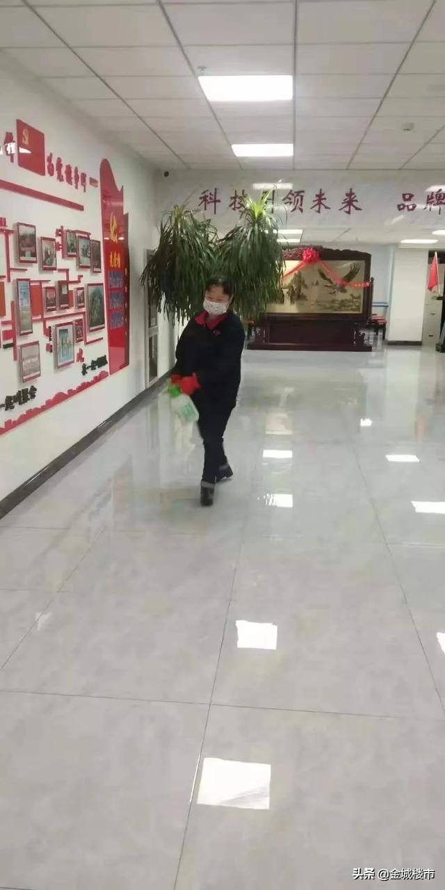 打赢抗击疫情阻击战,打赢疫情防控的攻坚战