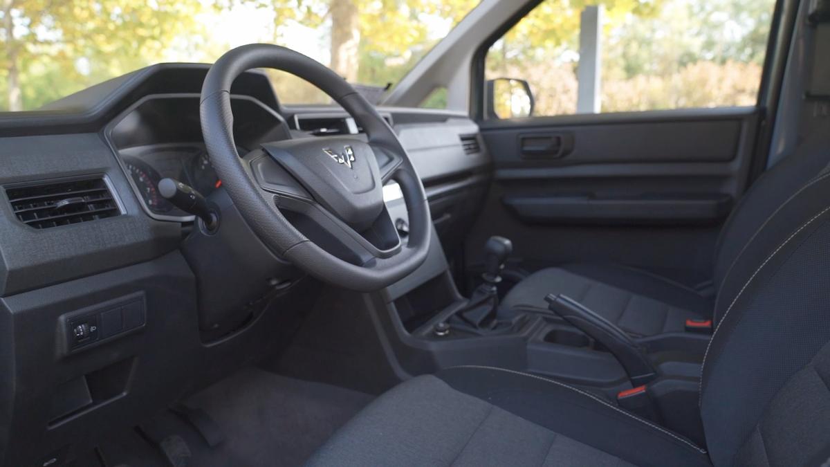 国民神车再升级试驾五菱宏光plus,最新款五菱宏光plus详细讲解