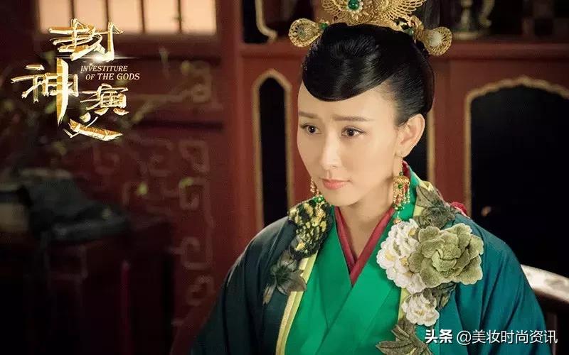 作为章子怡、袁泉的同学，她的实力毫不逊色于她们