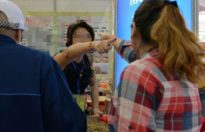 楼下邻居总说我们家吵,楼下邻居老说我们楼上吵怎么办