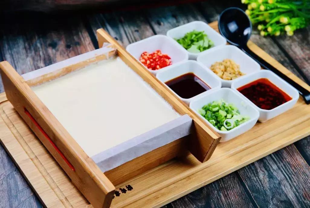 旺店盈利新“神器”，超赞制豆机，2分钟出1块嫩豆腐！