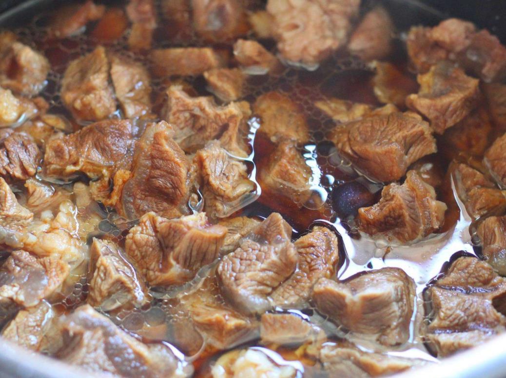 牛肉焯水后腥味很大,牛肉越洗血水越多