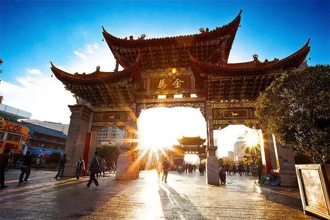 云南昆大丽版纳双飞10日游多少钱,云南6天5晚昆大丽双人双飞游