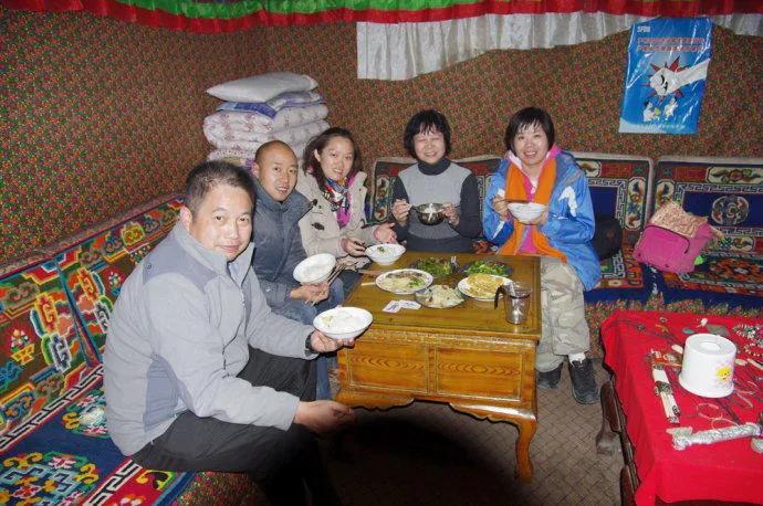 珠峰大本营篝火晚会时间,珠峰大本营夜空银河