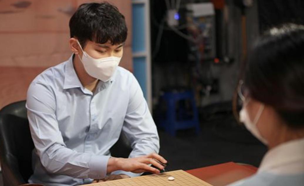 申真谞爆冷止步半决赛,韩国媒体评申真谞滑标