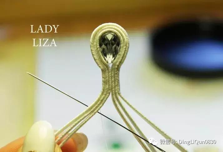 珍珠手工串珠教程,串珠教程简单优雅的s型珍珠耳坠