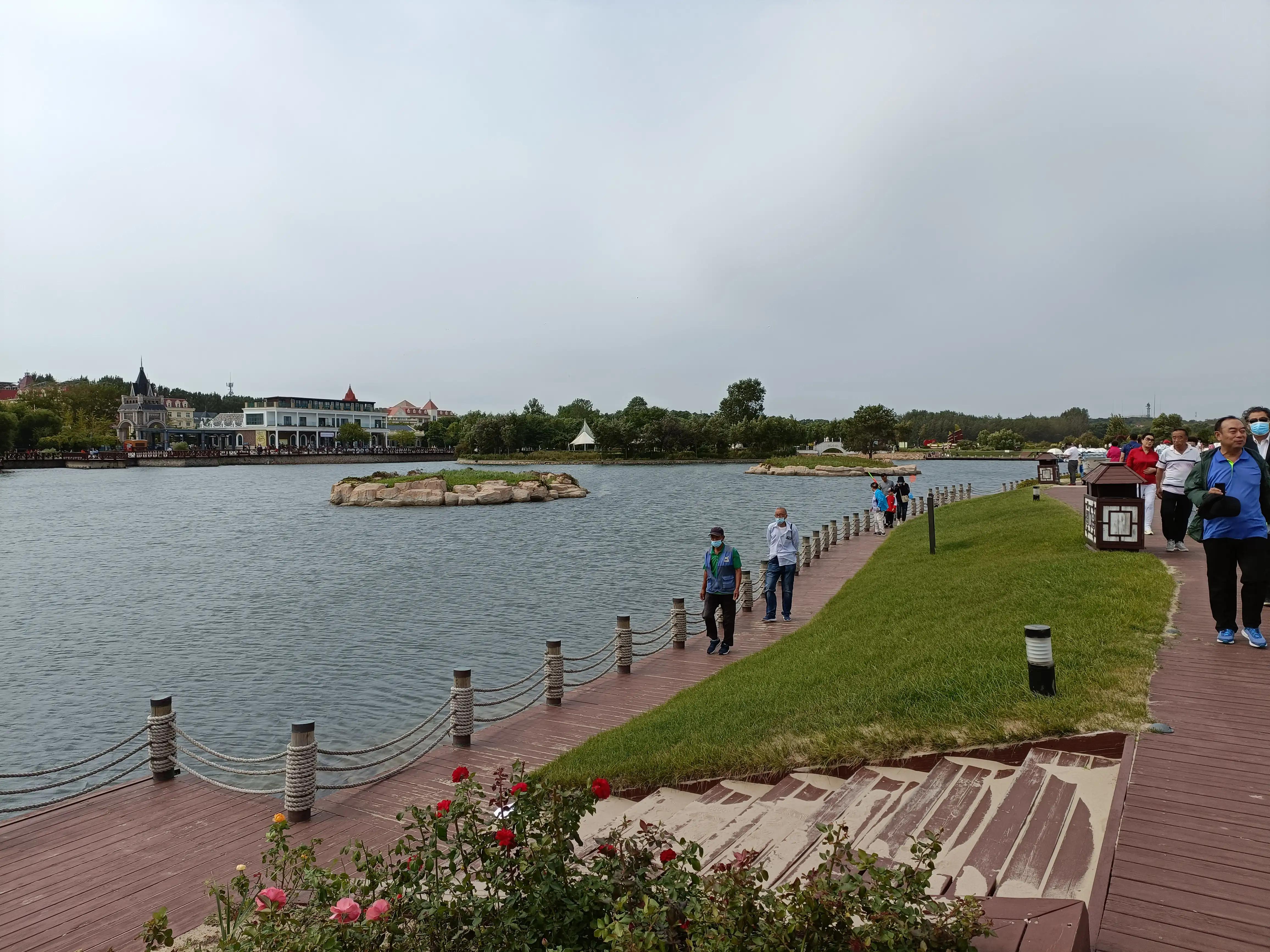 北戴河天空和海洋,北戴河海景好看还是三亚好看