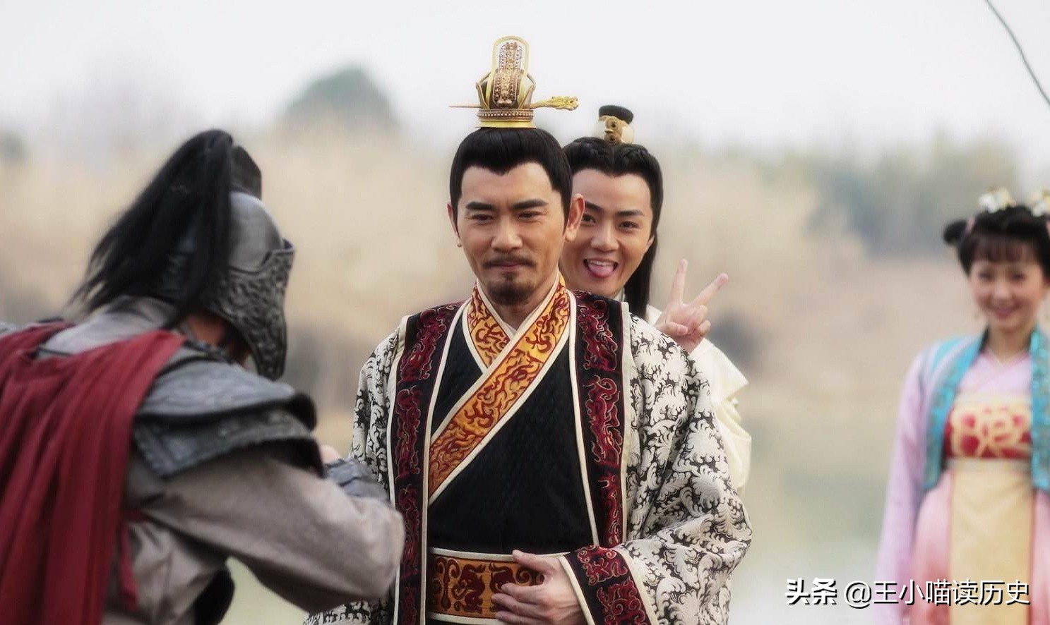 隋唐演义历史上的杨坚,隋唐五代史杨坚