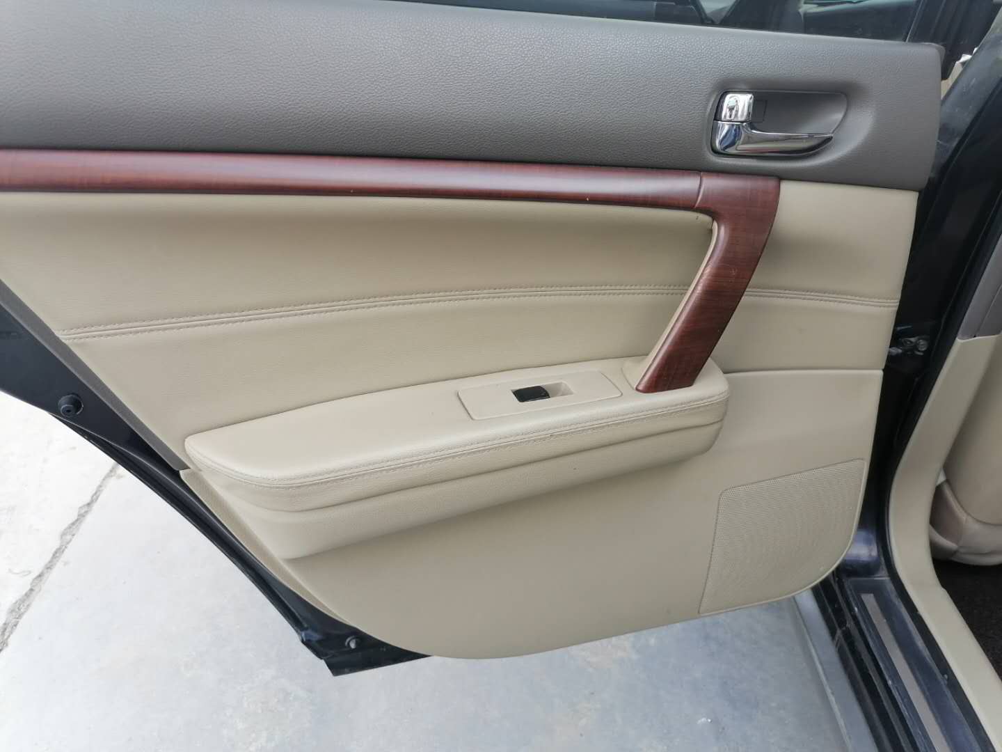 07年天籁2.3二手多少价格,二手天籁大沙发价格