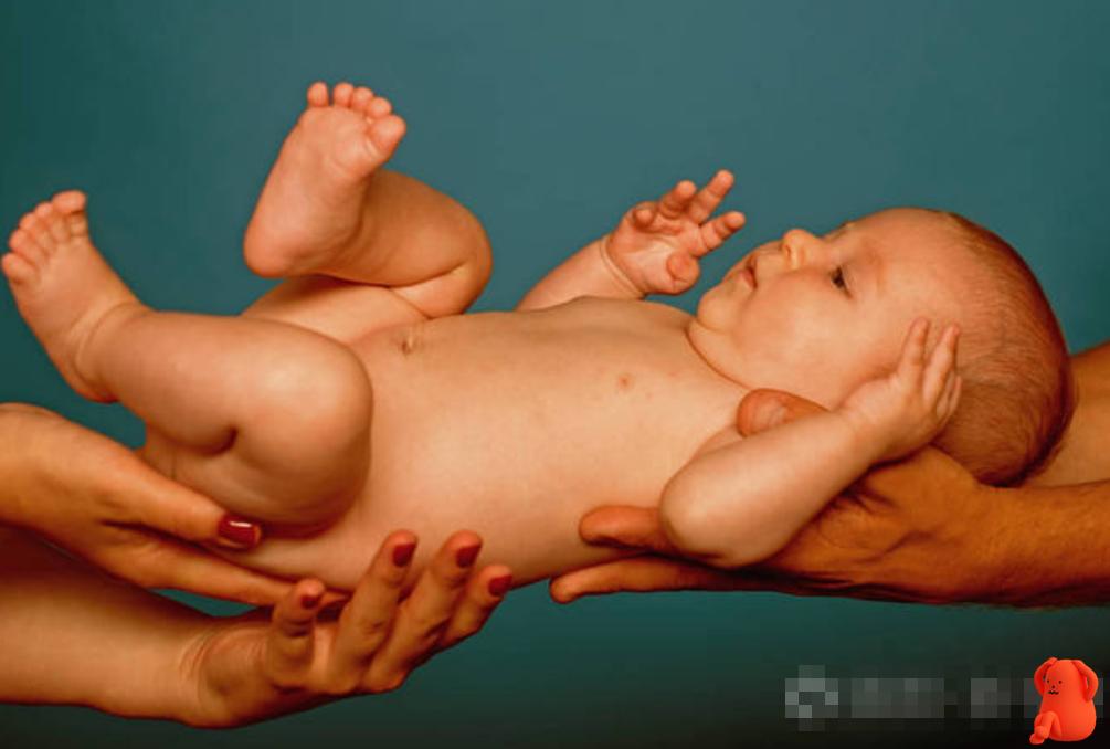 孕妈打喷嚏时胎儿会有什么反应,孕妈妈打喷嚏胎儿会什么反应