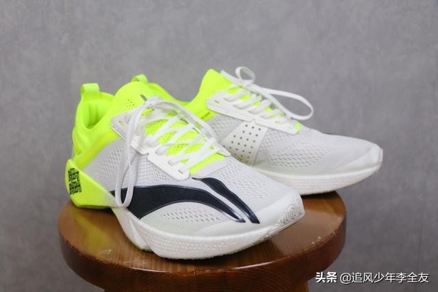 李宁最贵的跑鞋,李宁哪双跑鞋性价比高颜值高