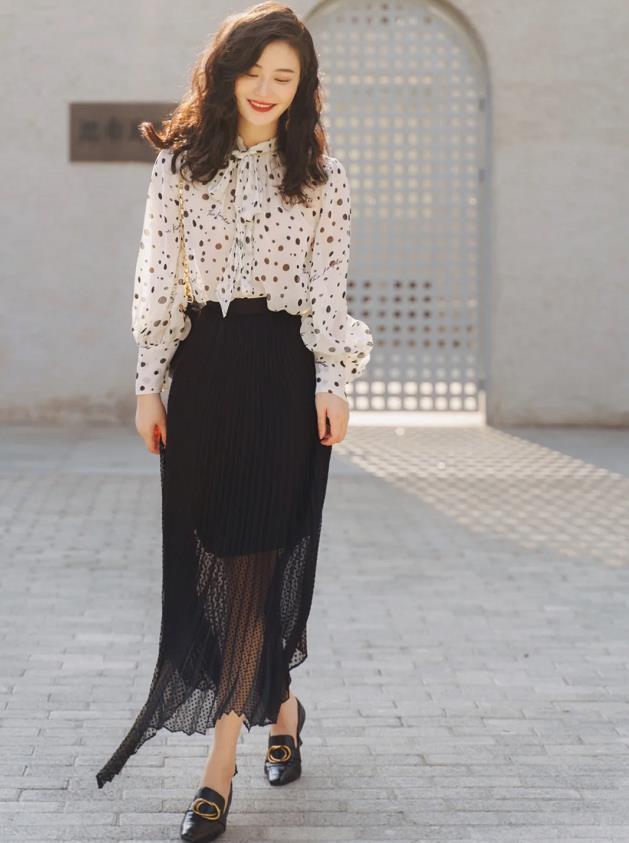 法式风气质衬衫,白衬衫如何穿的时髦又高级