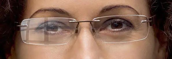 渐进镜片抗疲劳镜片加工流程视频,怎么选眼镜关于镜片的基本知识