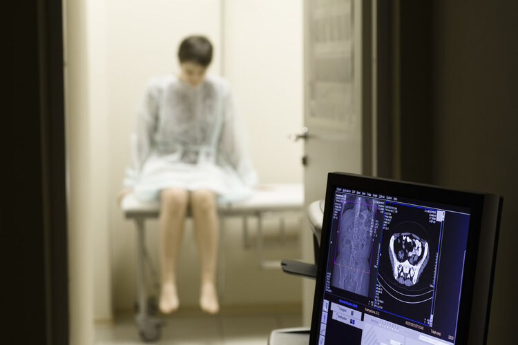 怎么判断肝脏疼,身体两处发痒是肝病的信号