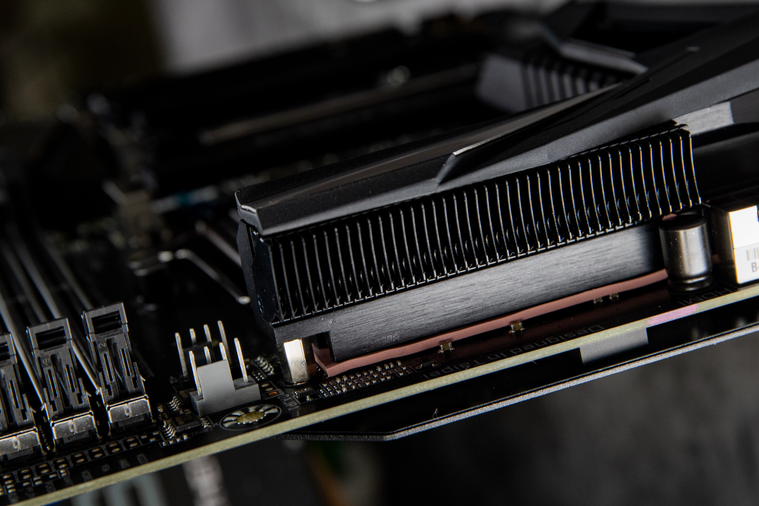 外星人游戏主机值得买吗 (有主机的外星人游戏本)