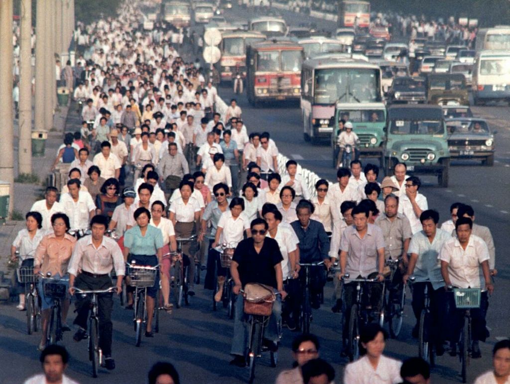 1979年*小平邓**访美，谈及往事总统卡特才意识到，自己早已败过一次