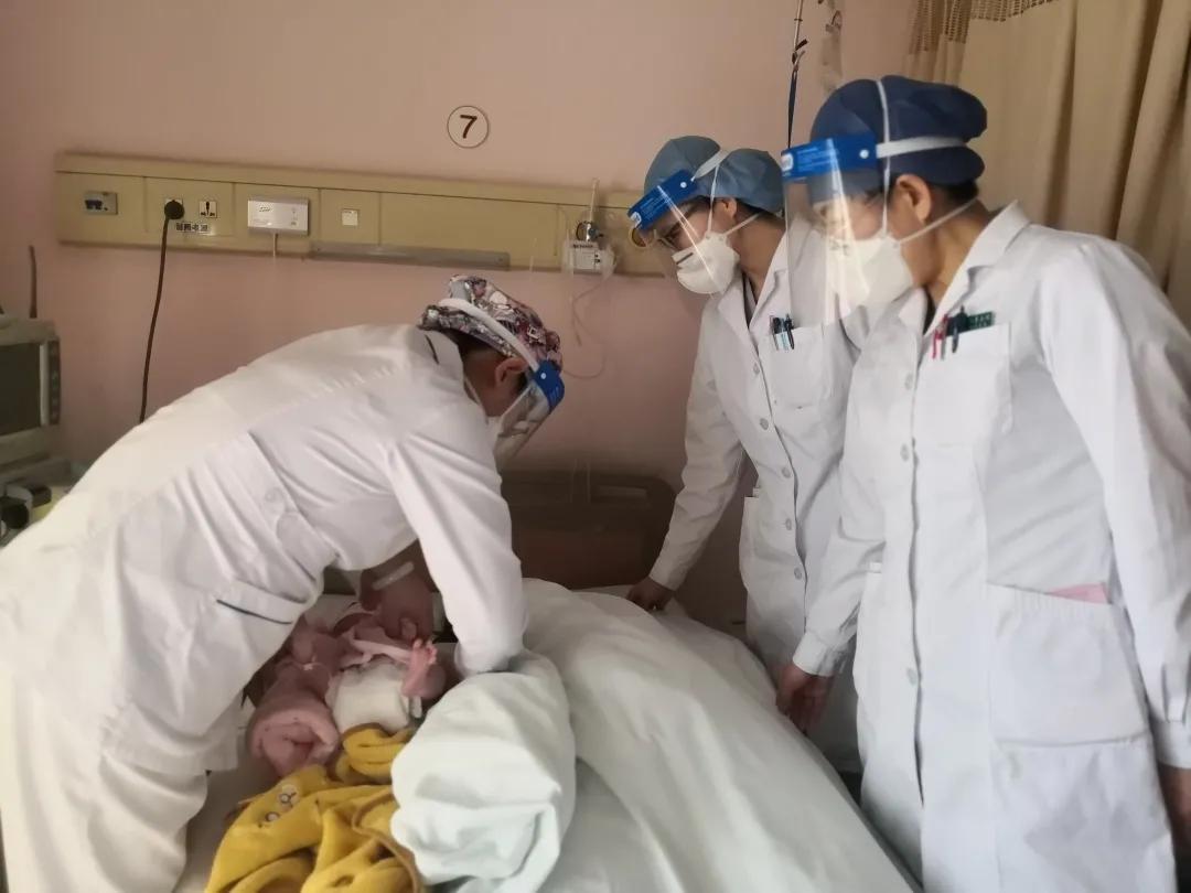 孕妇胃疼是胎儿缺氧吗,孕妇随时胃疼