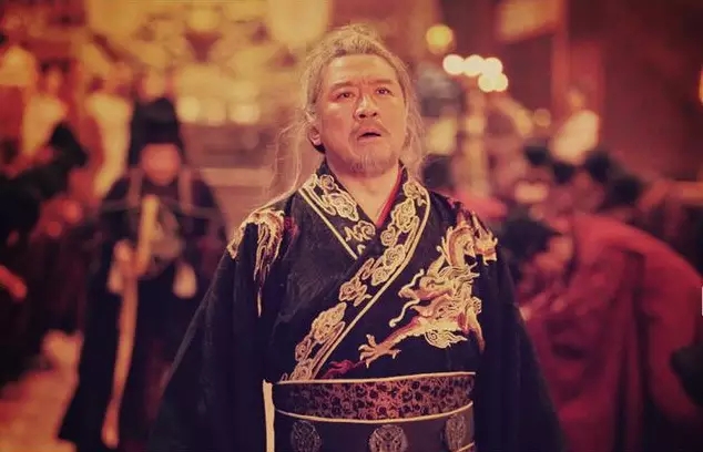 以微观角度解释物质的构成及变化,以微观论宏观