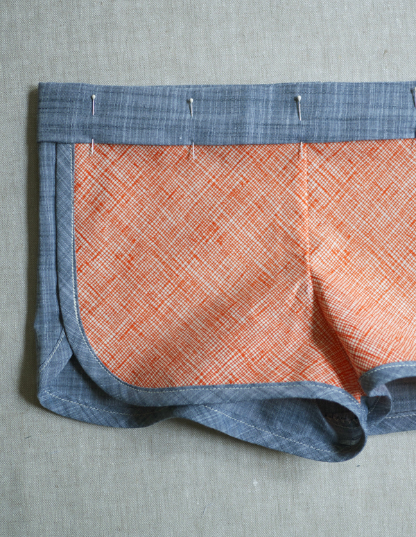 服装下摆缝制方法,热裤包边缝制