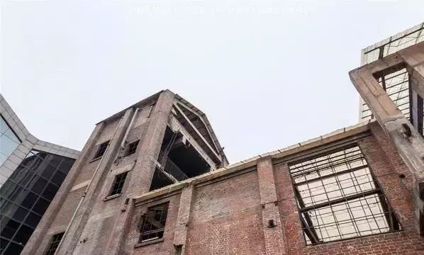 启新1889老而不衰，旧物的工业风时尚正流行