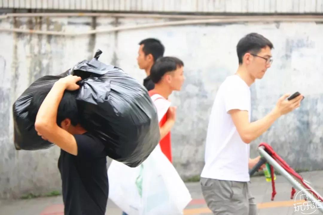 广州沙河服装批发市场今天现状,广州沙河服装市场排行榜