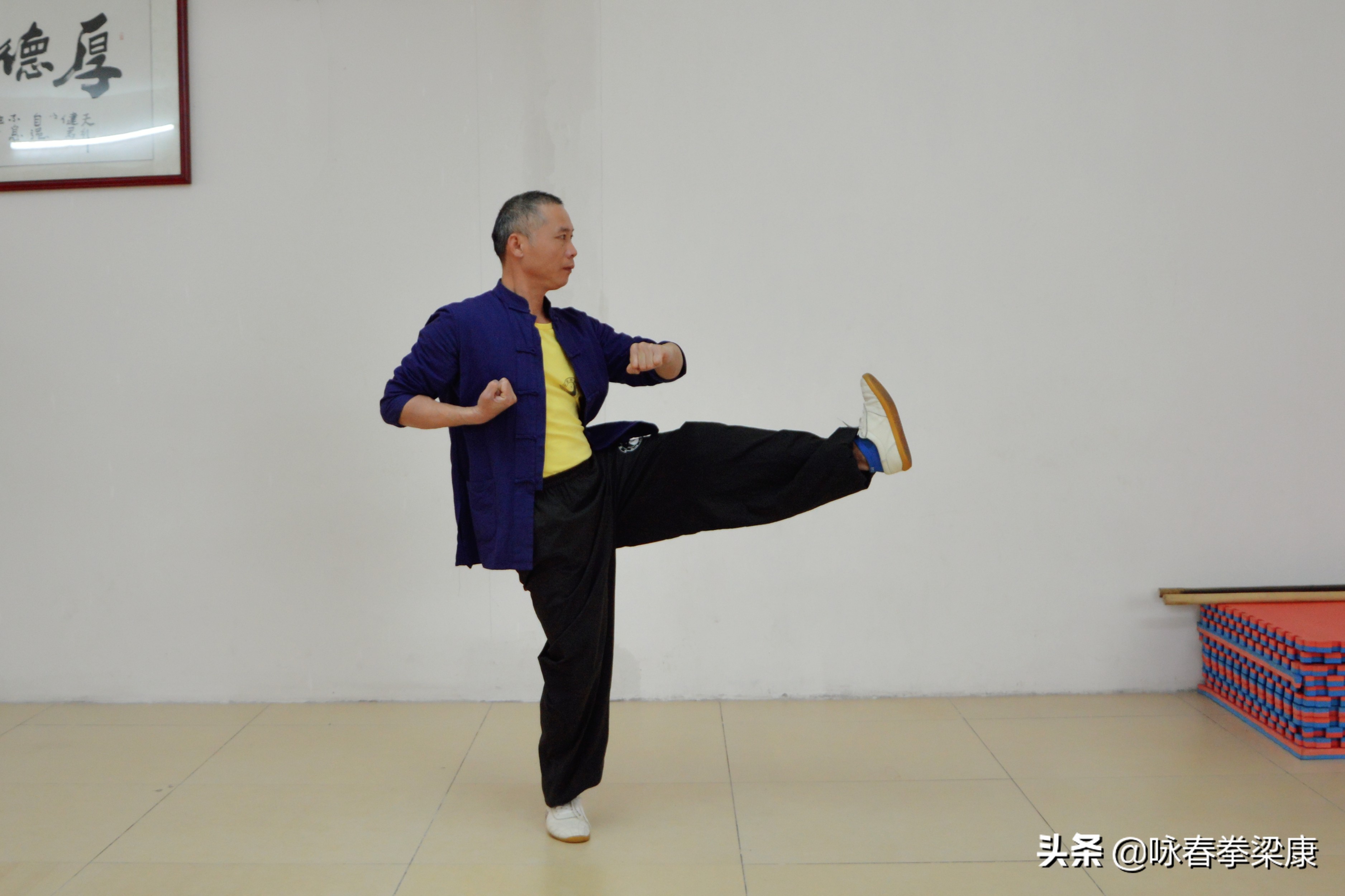 学咏春武术基本功,学武术要练习哪些基本功