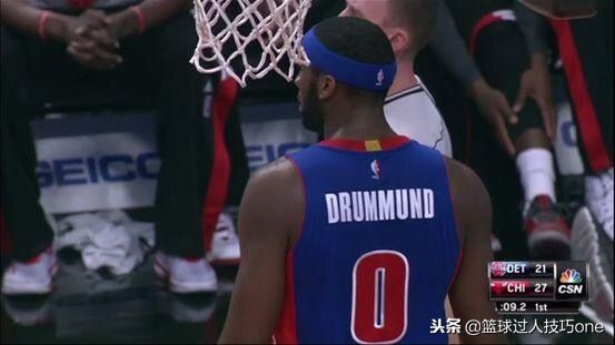 球衣都出过哪些问题？撕破、褪色、名字印错，CBA甚至还手写号码