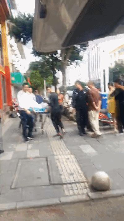网传万宁一男孩触电身亡,万宁警方通报男子被群殴