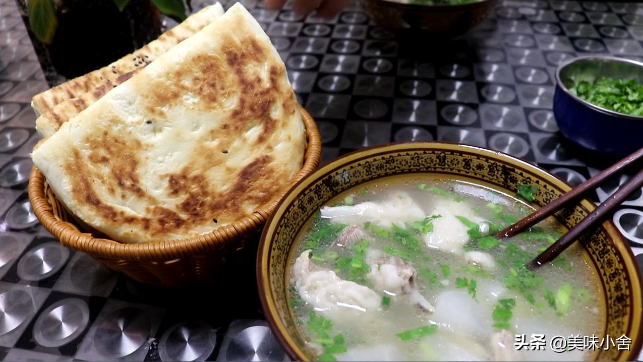 炖羊肉汤记住不要直接炖,炖羊肉汤的正确方法和步骤