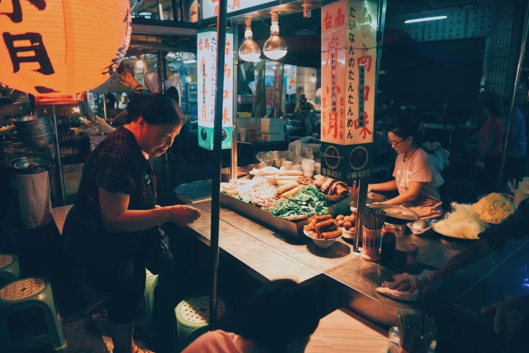 中国一年四季最火爆的夜市,这些最好逛的地摊夜市你去过几个