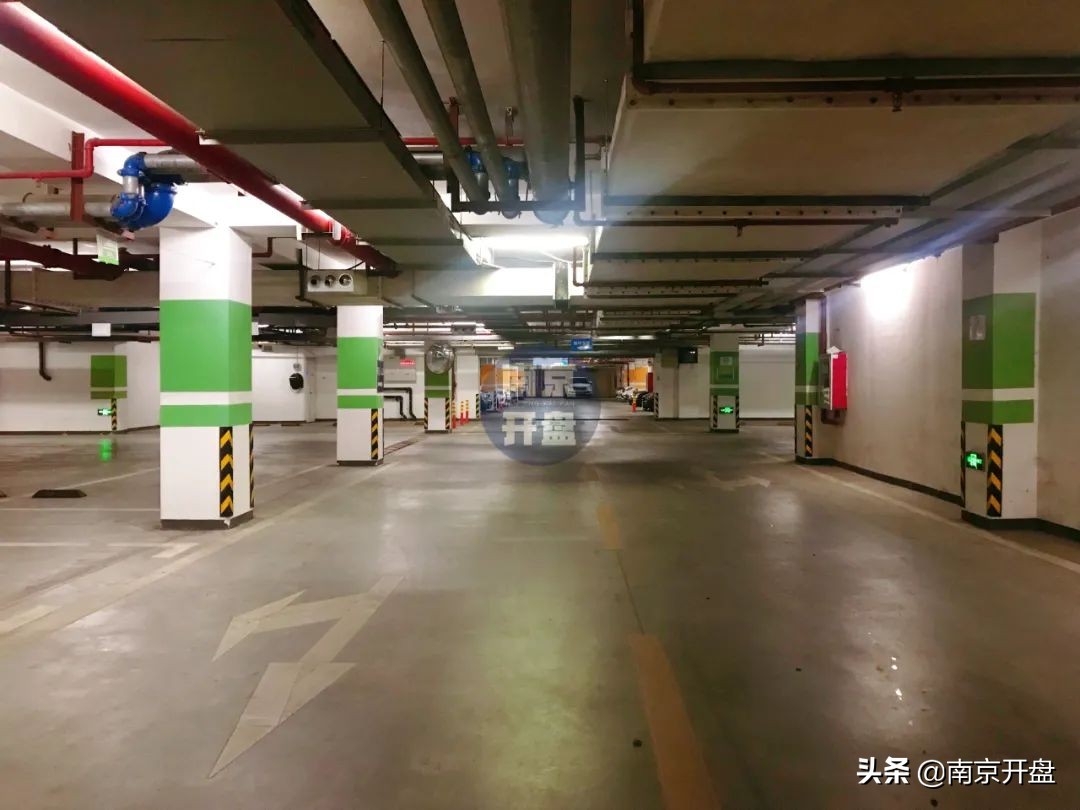 一套房产以516万拍卖成交,一套房子6000万