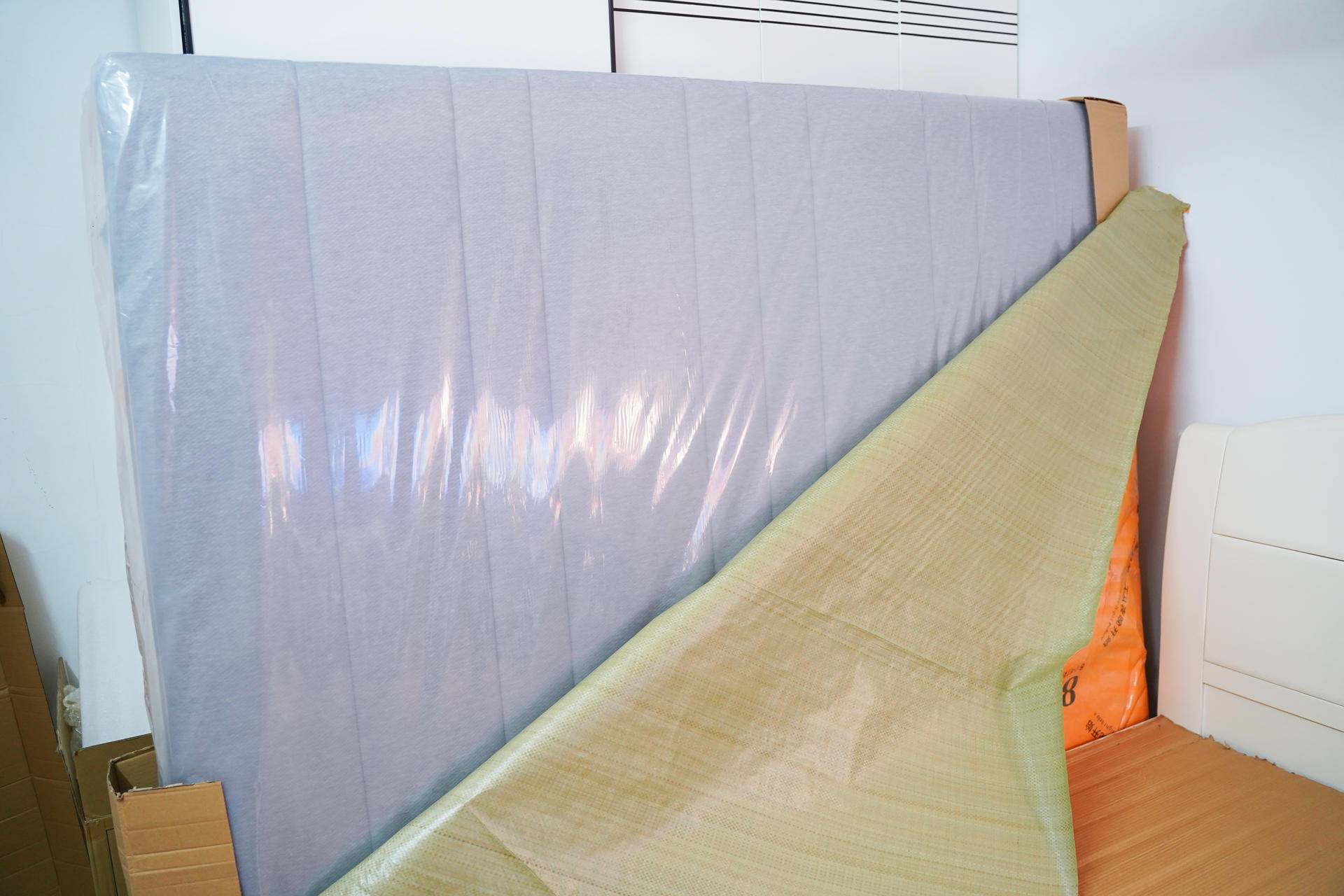 8h小金床垫有多重,8h8cm床垫评测