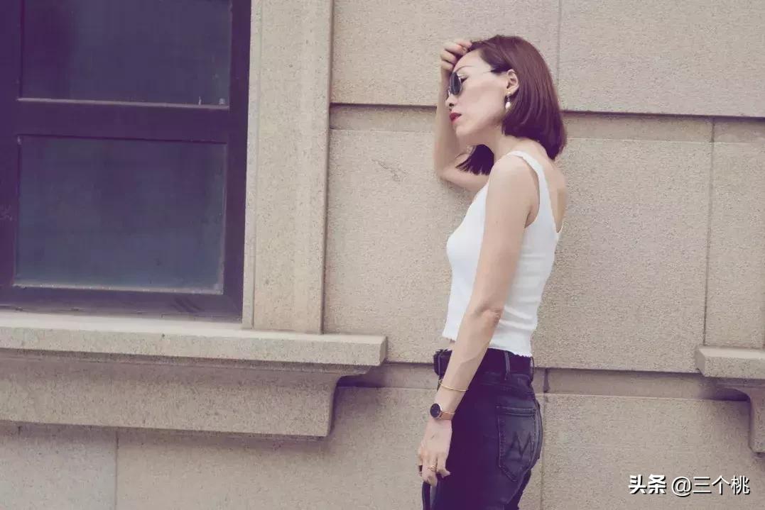 牛油果绿西装外套怎么搭配高级感,牛油果绿西装女高端大气上档次