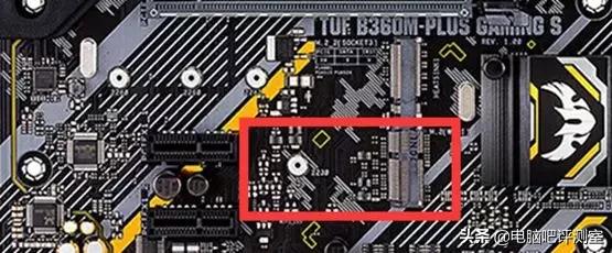 电脑各种接口都有什么用,电脑里有很多不知道是什么的东西