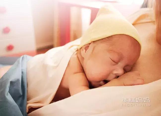 4个半月宝宝吃母乳会咬乳头,6个月宝宝喝母乳咬乳头怎么办