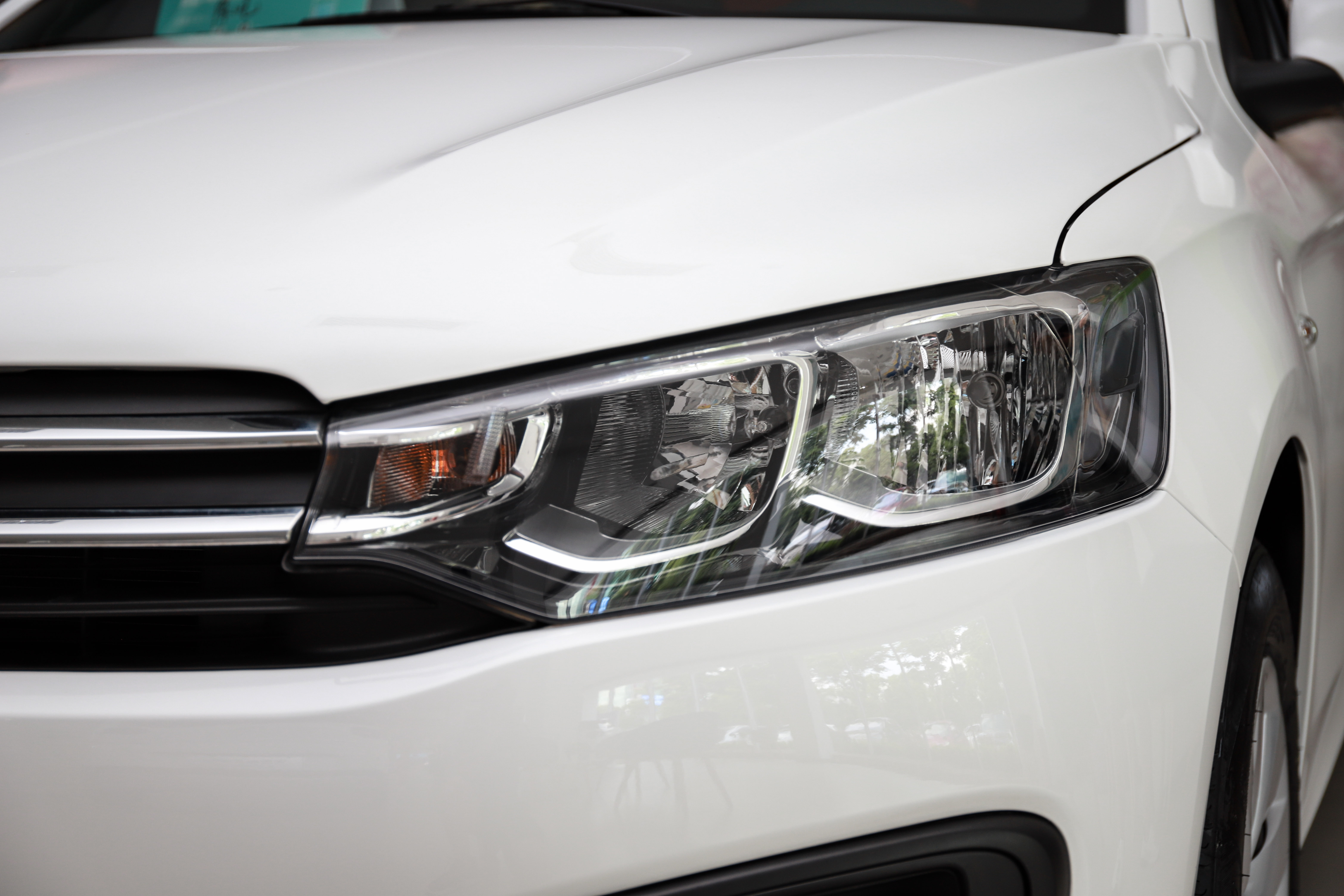 飞度和爱丽舍哪个值得买,雪铁龙爱丽舍对比飞度