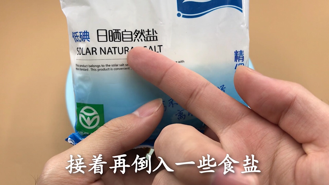 清水拖地干净不留水渍,怎样拖地地板才会干净又亮