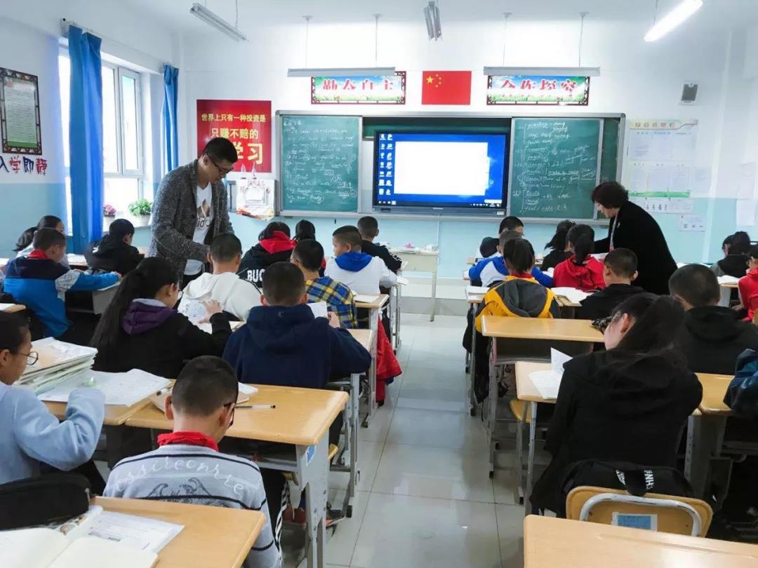 143中学沈阳校长,佟妍校长简介