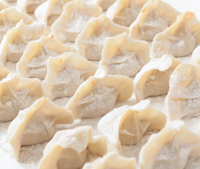 炳记饺子云吞店加盟,手工云吞饺子现包现卖加盟店