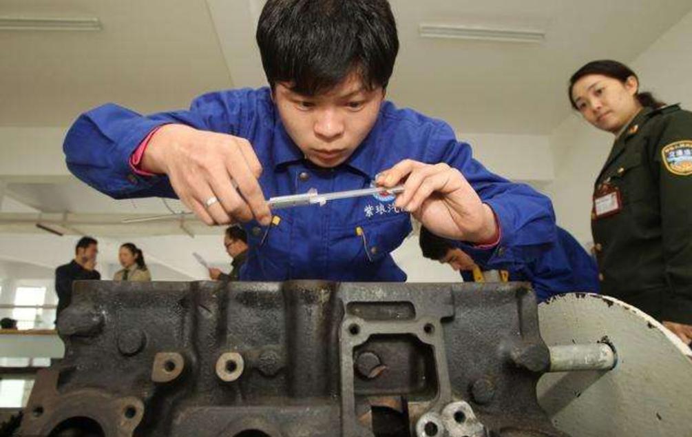 考入大学立刻要做的八件事,报大专院校有什么诀窍