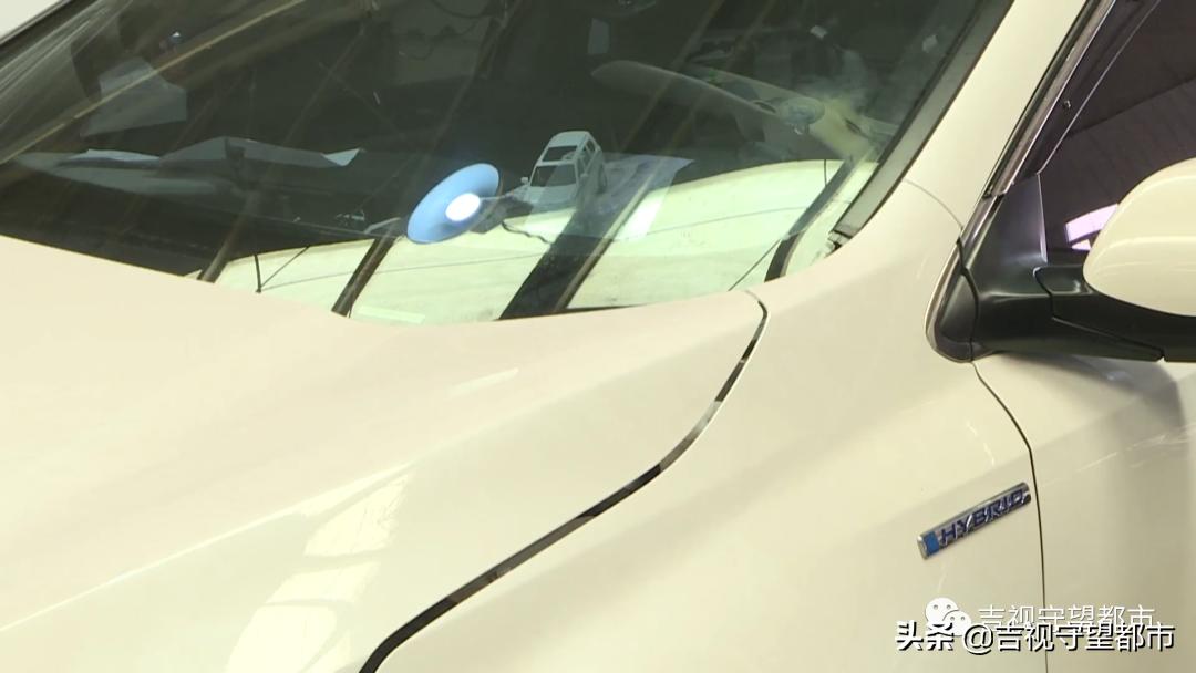 汽车后玻璃漏水怎么要求赔偿,换前挡风玻璃漏水赔偿