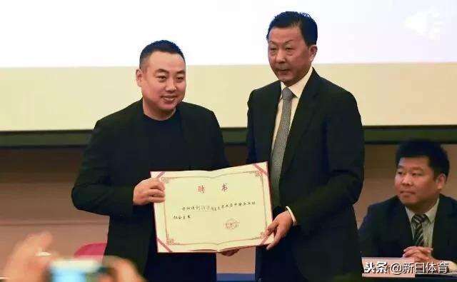 迷茫！体育事业就应“专业人士”管理，足协还有多少弯路要走？