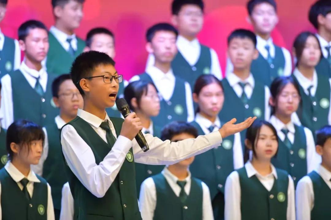 左手国学，右手英语，中杉学校真不一般