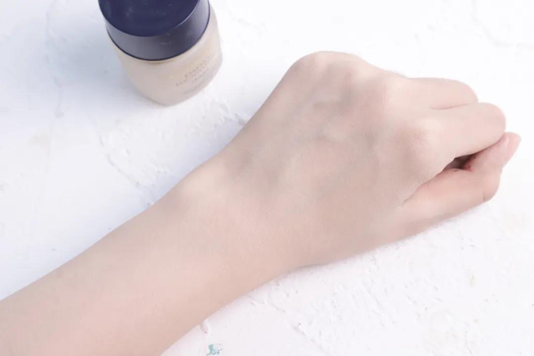 新手化妆粉底液平价推荐,新手如何选适合自己的粉底液