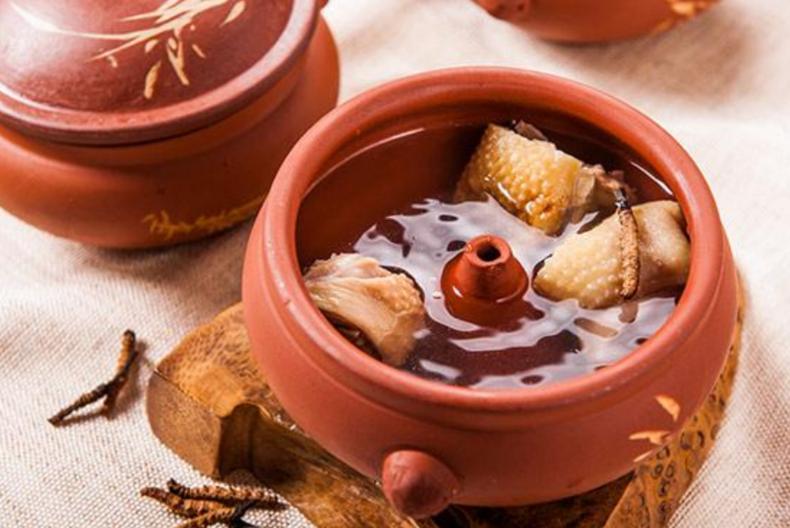 山药冬虫夏草炖鸡,冬虫夏草炖母鸡的做法