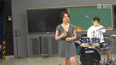 奥运会幕后唱歌的孩子,08年北京奥运会小孩唱歌