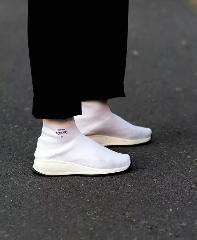 韩国练习生小白鞋,偶像练习生的鞋