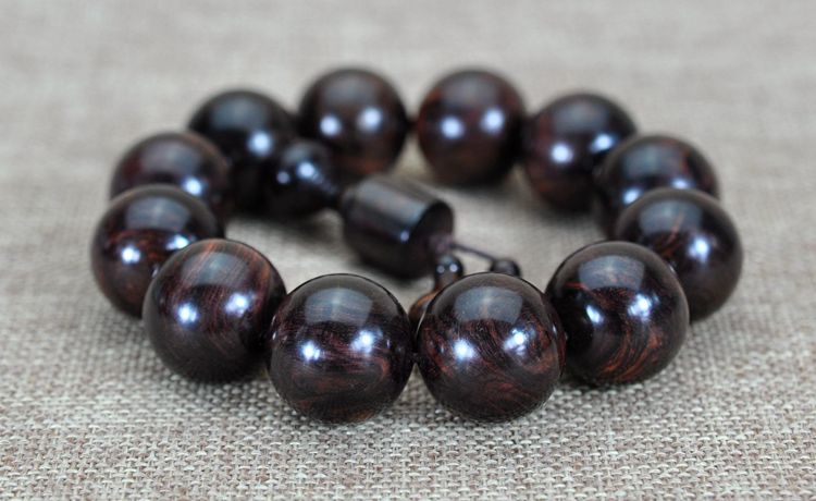 鉴定花梨木的最好方法,如何鉴别花梨木