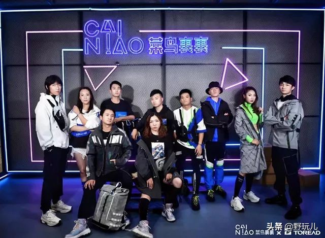 平价冲锋衣羽绒服推荐,冲锋衣羽绒服穿搭推荐