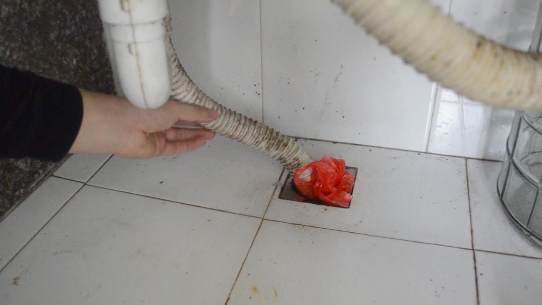 洗碗池反味怎么办,厨房洗碗池反味儿的解决办法